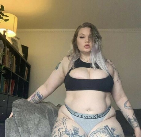 Rowdy Bands pretty model img