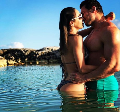 female popular onlyfans free porn galleries