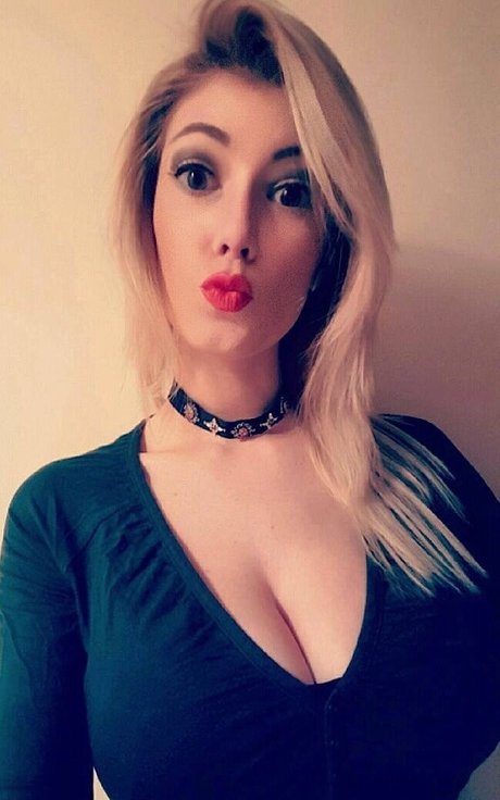 mommy onlyfans free nude image