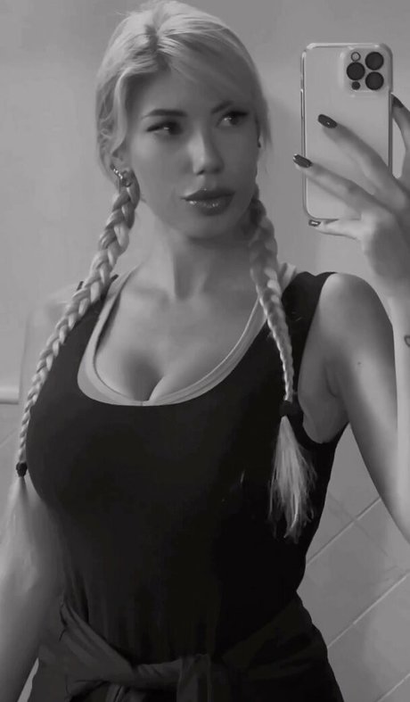 Elena Sottana hot pornstar photo