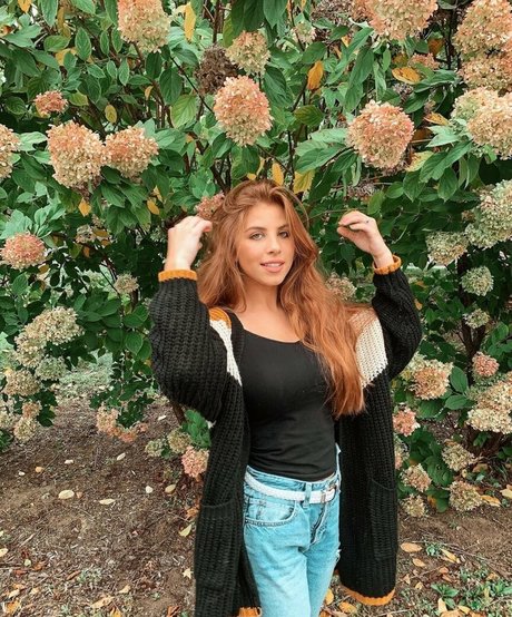 Samantha Vicha pornstar top image