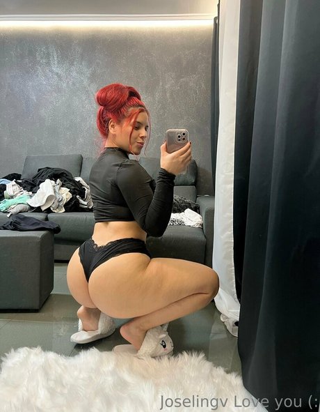 Joseling Valentina exclusive star archive