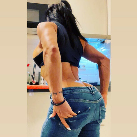 Liliana Velez Marin hot actress galleries