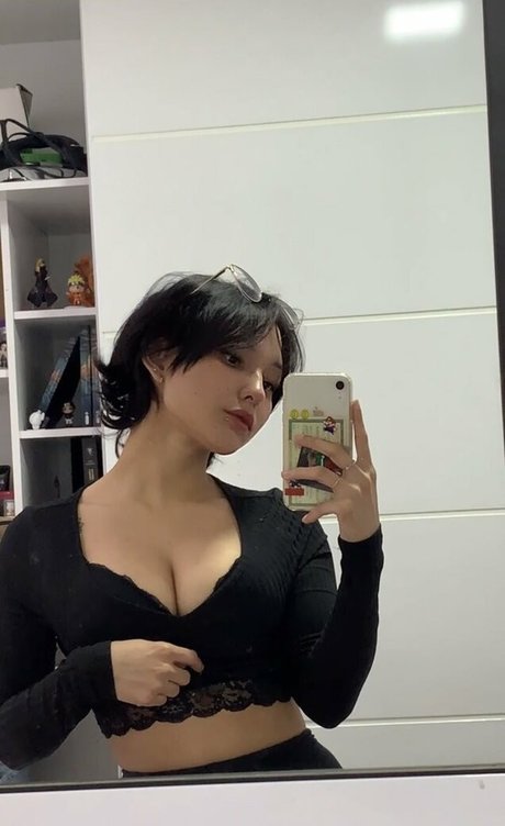 delveracris top actress archive