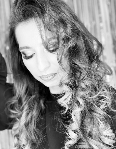 fansly onlyfans beautiful naked pictures