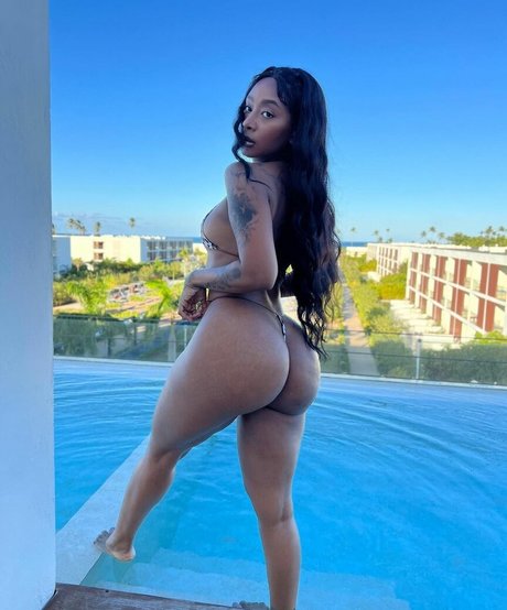 big tits blonde onlyfans porn image