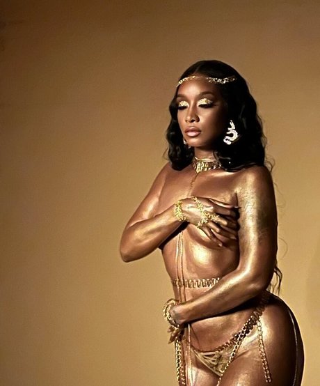 cathiimedialuna model hd photo