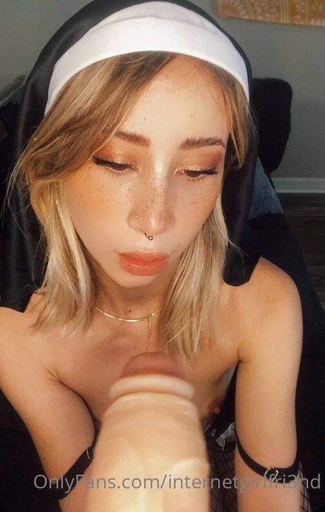 ivorydolphins art pornstar archive