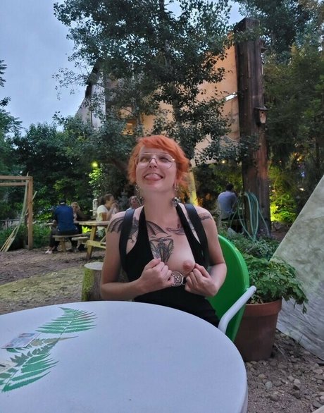 sweetfaebelle model naked galleries