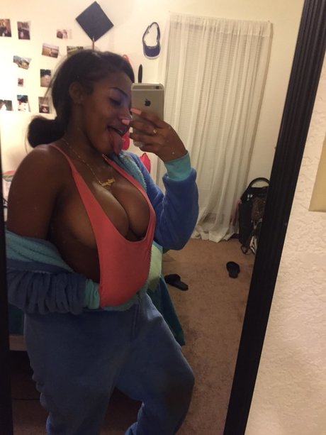 OG Leah Swanky_ pornstar sexy images