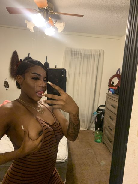 OG Leah Swanky_ star beautiful photos