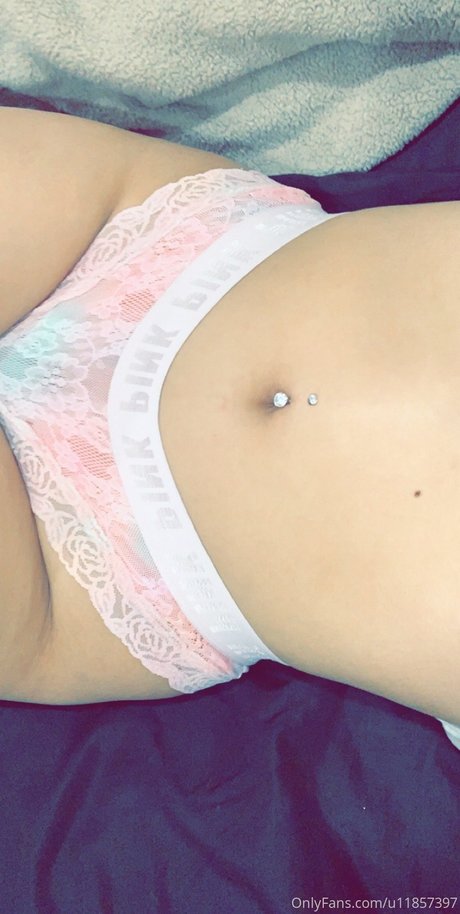 _TaniaVega pornographic model photo