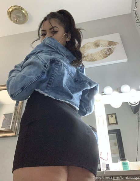 _TaniaVega star nude images