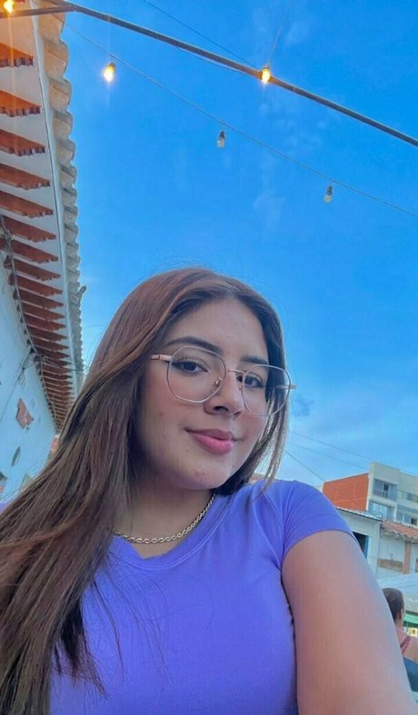 Lenaivan beautiful model img