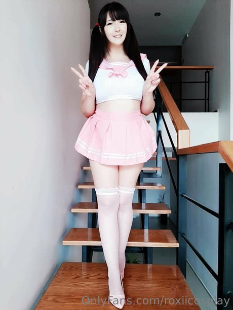 Roxii Cosplay model art photos