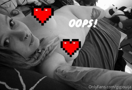 Gigiouija pornstar images