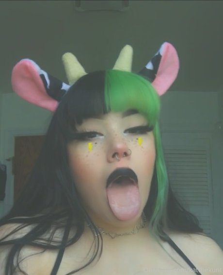 KatTheKunt star porn archive