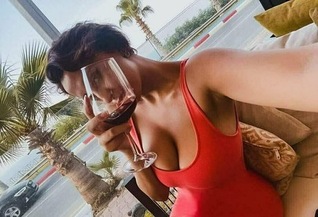 stefani free model photos