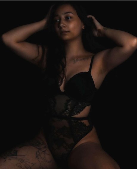 themsyellow star naked archive