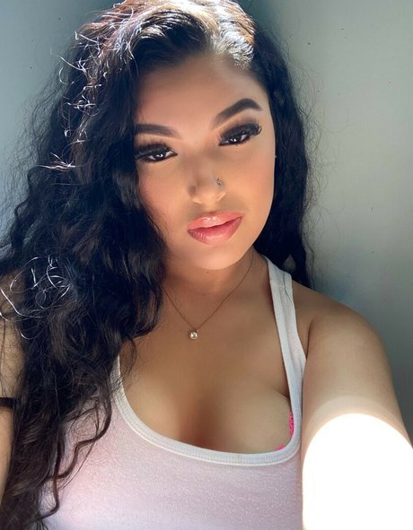 moneymang model naked picture