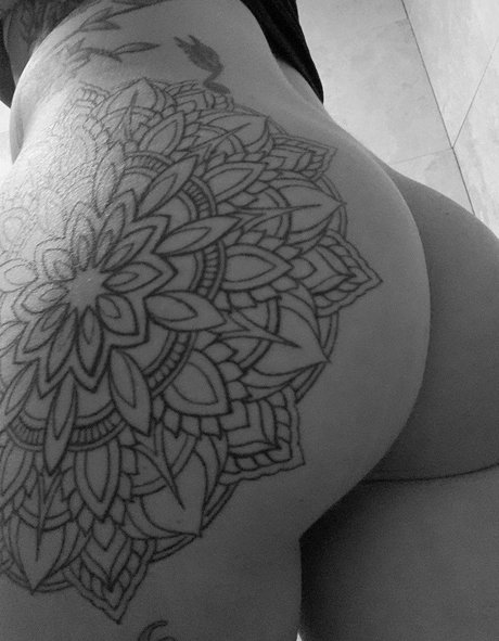 Cassie Robb BKFC star xxx photos