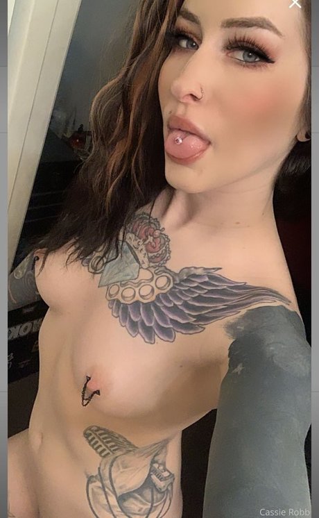 Cassie Robb BKFC star adult photo