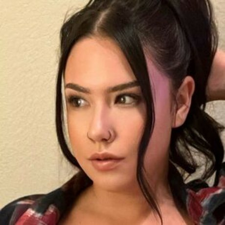 Killer Kitten sexy star photo