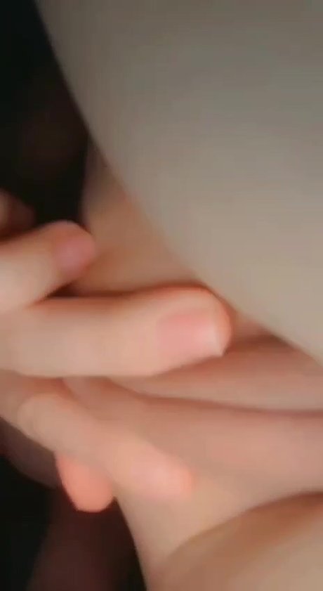 Shanny Lam erotic star pictures