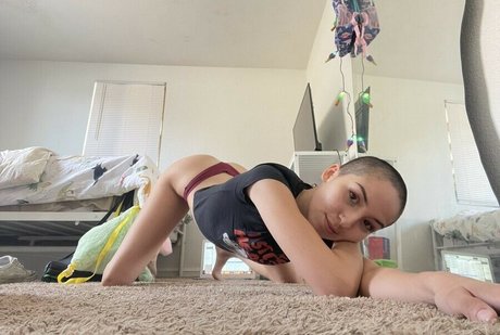 mature wife onlyfans nude pic