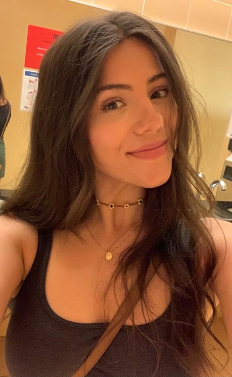 Adriana Mae model pretty archive