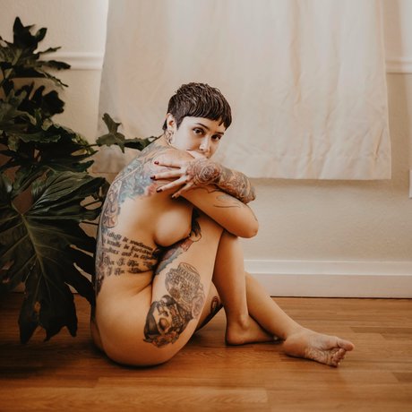 Jaclyn star nude archive