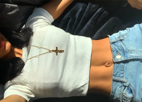 Crackn Freckles best actress pictures