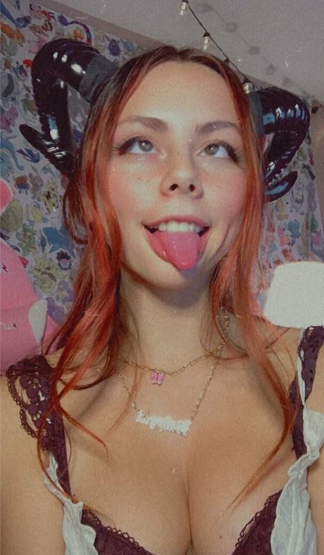 Skittii xxx actress archive