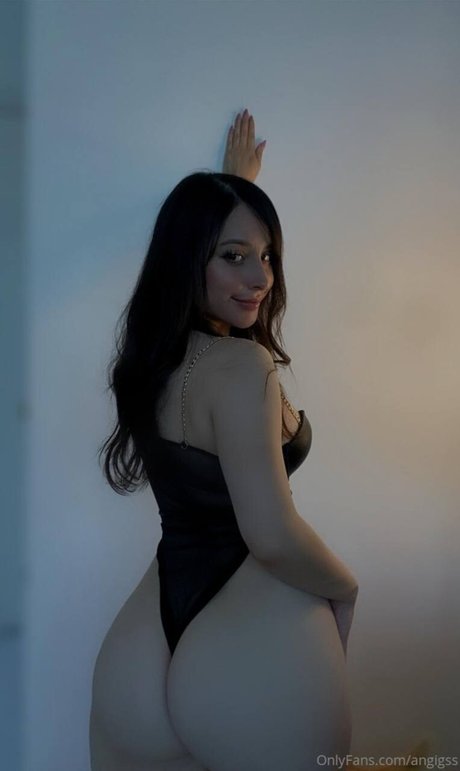 Angigss star top photo