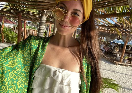 busty blonde onlyfans perfect archive