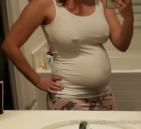 Bonerrificcouple naked model image