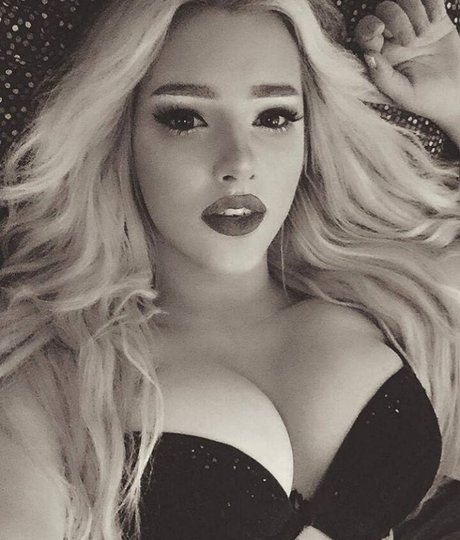 Lostfoxling star erotic archive