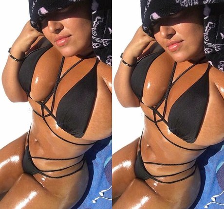 Yiovanna20 pornstar exclusive picture