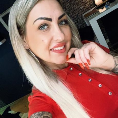 Tina2212 model xxx photo