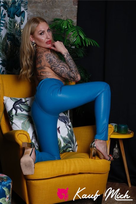 Tina2212 model nice archive