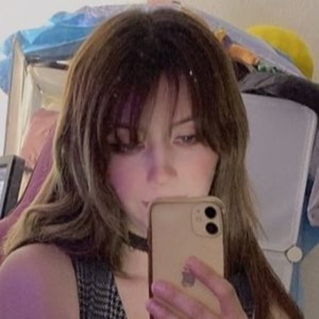 Amate Saurius erotic star img