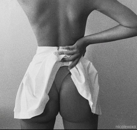 Nicole Borda pornstar nude pics