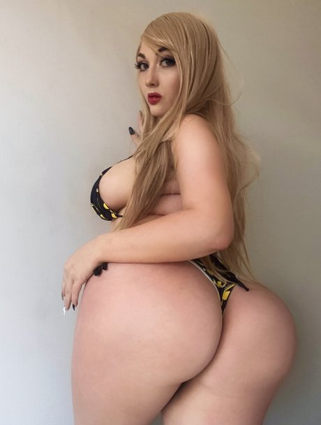 erineevee pornstar pretty photo