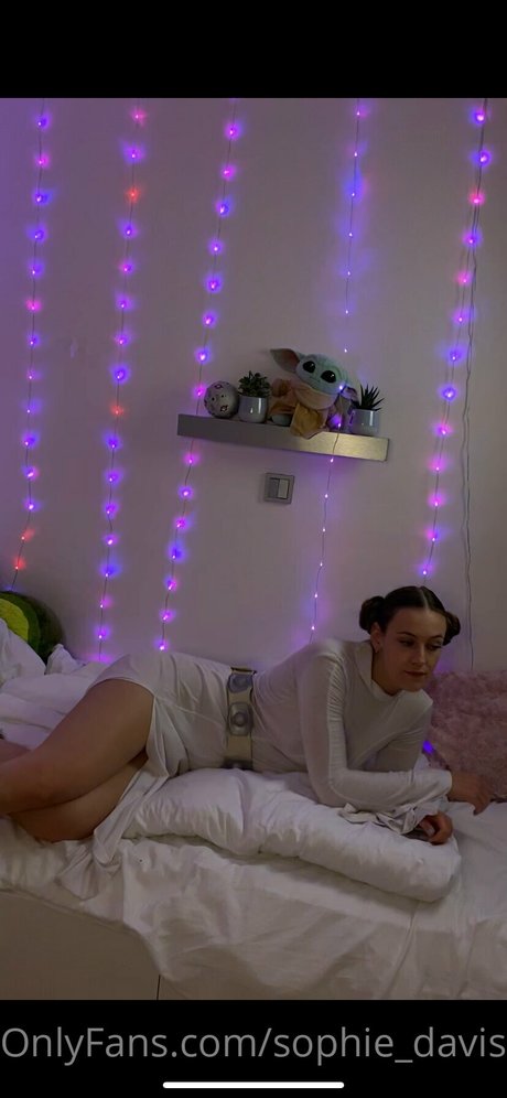 Sophie Davis star nudes photo