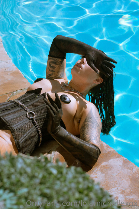 Lola Michelle exclusive model archive