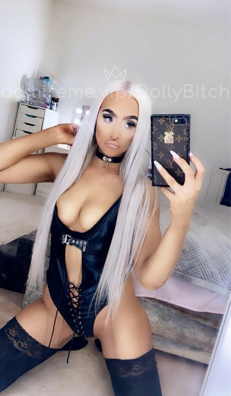 Georgia Simpson pretty star pictures