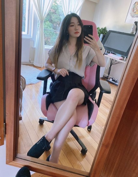 yueko perfect actress pics