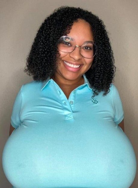 Yasmin irl star nice photos