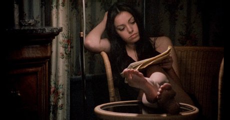 amateur mom onlyfans nudes images