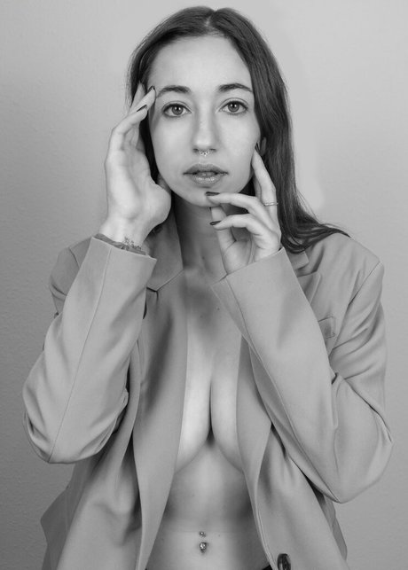 blonde petite onlyfans art nude picture